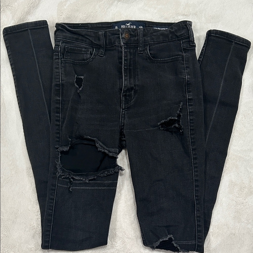 Hollister Distressed Super Skinny High Rise